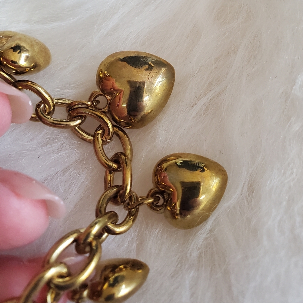 Gold Heart Charm Bracelet - Women's Fashion Bracelet - Picture 3 of 6